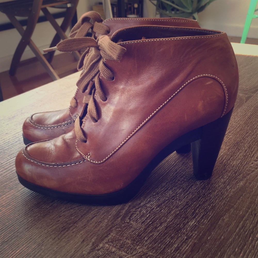 COLE HAAN Boots